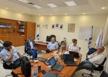 המשא ומתן של שר התקשורת עם אנשי הדואר, שבוע שעבר בול מה שצריך: דואר ישראל יוצא להפרטה מלאה