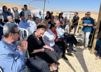 שח בלי מט: בנט במצוקה, גם האופוזיציה