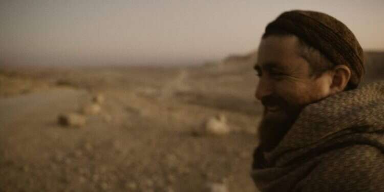 ביני לנדאו. צילום: חי אפיק "לעוף גאולים כל החיים"