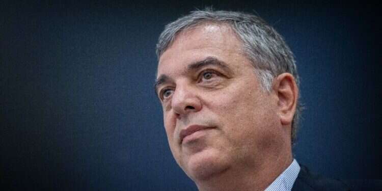 שלמה פילבר. צילום: יונתן זינדל, פלאש 90 פילבר: חשבתי שצריך לשנות את היחס לבזק עוד לפני "פגישת ההנחיה"