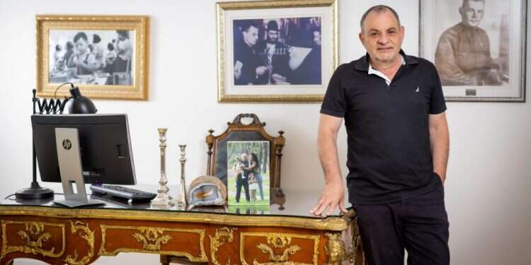 המשכורת הראשונה של מנכ"ל הצורפים