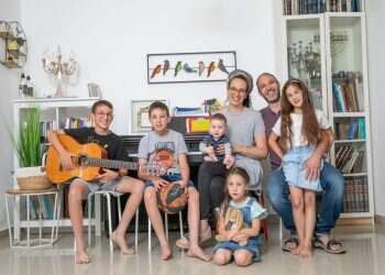 "אנחנו מאמינים שיש בטיול הזה משהו ששום בית ספר לא יוכל לתת להם"