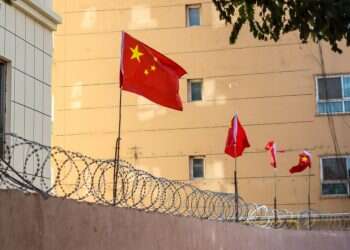 האם הסינים ניסו להטמין מכשירי ציתות בלשכות שרים?