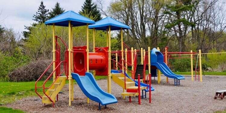 כל המשפחות המאושרות (י)