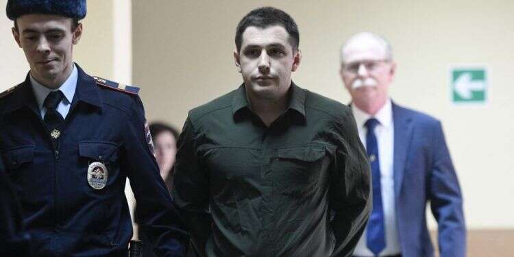 ריד מובל לבית המשפט במוסקבה, מרץ 2021. צילום: AFP