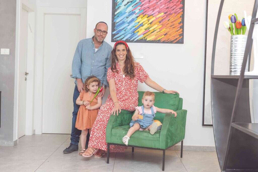 משפחת גרוס פתח־תקווה. צילום: אבישג שאר-ישוב צילום: אבישג שאר-ישוב