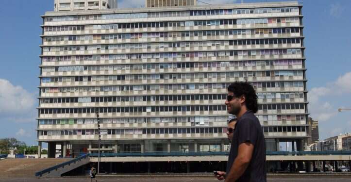 בעיריית תל אביב נאבקים בהדרת נשים? תלוי באיזה מגזר