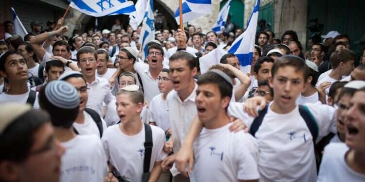 נסראללה מזהיר: מתנחלים קיצוניים רוצים להרוס את כיפת הסלע במצעד הדגלים