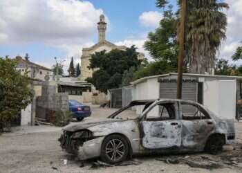 לילה מתוח בלוד, בית כנסת הושחת