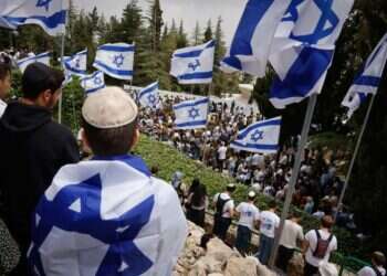 טקס יום הזיכרון בהר הרצל. צילום: אוליבייה פיטוסי פלאש90 צפו: טקס האזכרה המרכזי לחללי מערכות ישראל