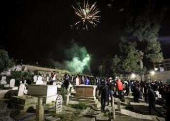 אבנים, זיקוקים וניסיון פיגוע: ליל התפרעויות במזרח ירושלים