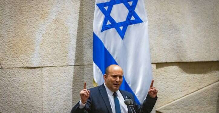 בנט סוף-סוף הבין: ראש ממשלה לא יכול להיות רק מנהל