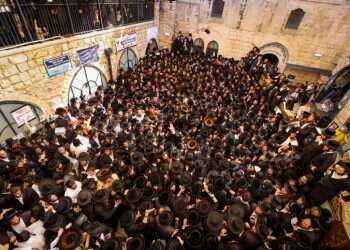 בלאגן במירון: הקיצונים פרצו למתחם, ההילולה הופסקה