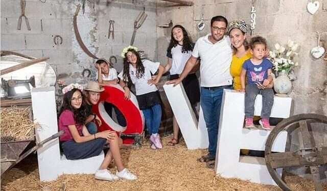 משפחת ביסמוט. צילום: עזרא קופר "הפוסט טראומה הזאת הרגה לי את האיש שלי":  נשות הלומי הקרב מדברות