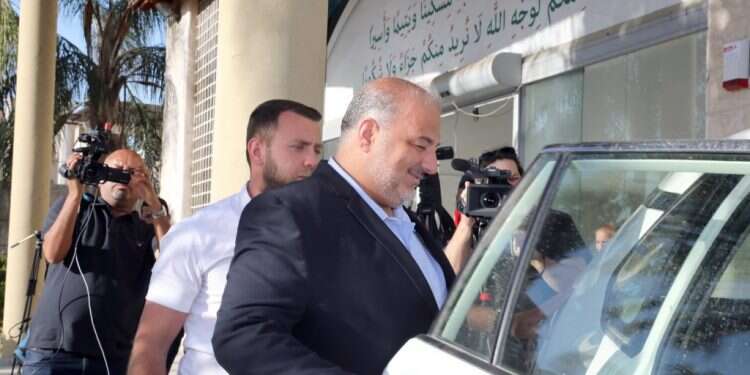 הפתרון לחולצות ה-M16: הימין צריך לאמץ את רע"ם