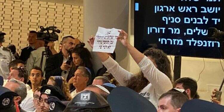 קריאות נגד חברי הממשלה בטקסי האזכרה. שקד: "המשפחות קדושות"