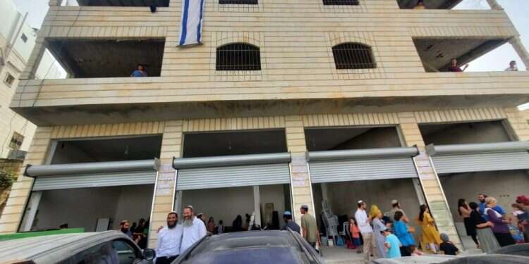 בית התקומה בחברון. צילום: עמיחי בן דוד למרות שנקנה כחוק: יושבי בית התקומה בחברון מתבקשים להתפנות