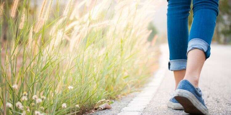 צילום: שאטרסטוק לומדת ללכת