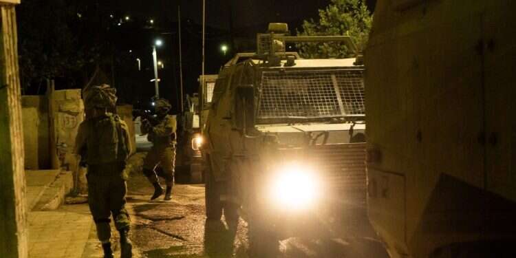כוחות צה צה"ל ממשיך לפעול: שישה חשודים בפעילות טרור נעצרו הלילה