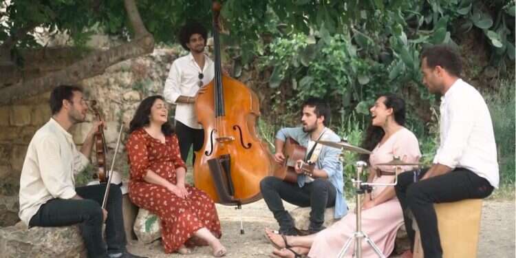 צילום מסך מהקליפ