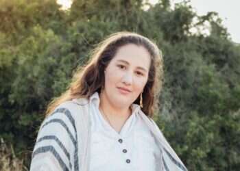 הבת של דניאל אמבש בראיון: "גדלתי עם מפלצת"