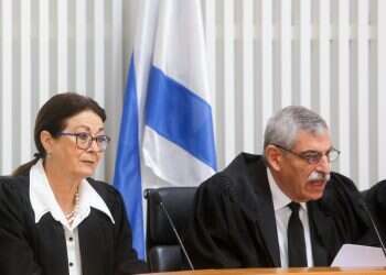 נציב תלונות הציבור על השופטים לשעבר, אורי שוהם ונשיאת העליון לשעבר, אסתר חיות. צילום: מארק ישראל סלם