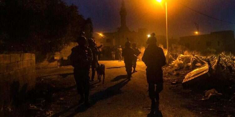 "עבודת הסיכול לא הסתיימה": 21 פלסטינים נעצרו על ידי כוחות צה"ל ושב"כ