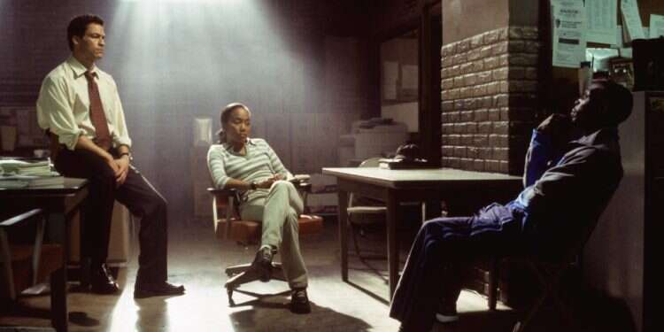 בולטימור, דיוקן עצמי. הסמויה: עשרים שנה לסדרת הטלוויזיה הטובה בכל הזמנים