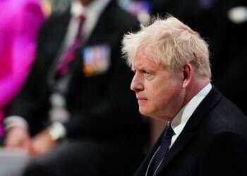 בוריס ג'ונסון שרד הצבעת אי-אמון: "נתמקד בדברים החשובים באמת"