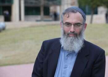 הרב סתיו עשה גילוי נאות, ובמשרד הדתות יבחנו ניגוד עניינים
