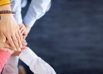 שנהיה ראויים לקבל את הגר