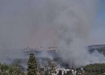 שריפה גדולה בהרי ירושלים, פינוי תושבים החל