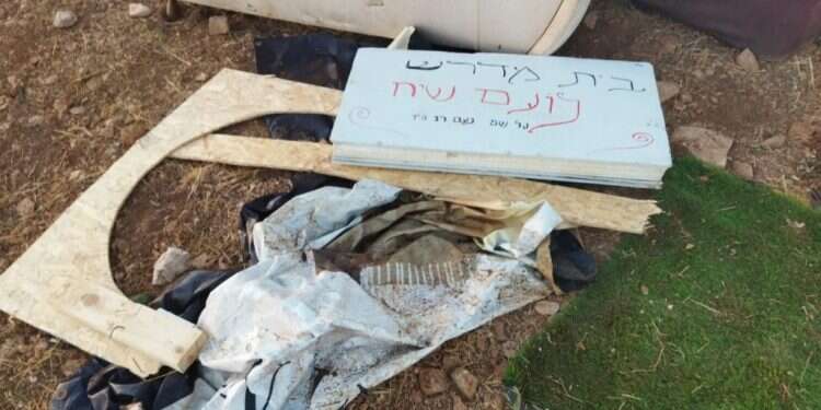 פינוי רביעי בגבעה לזכר נעם רז