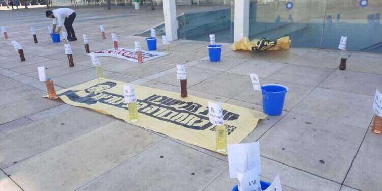 המחאה בתל אביב. צילום: ארגון נהגי האוטובוסים לקראת שביתה צפויה, נהגי האוטובוסים מחריפים את המאבק