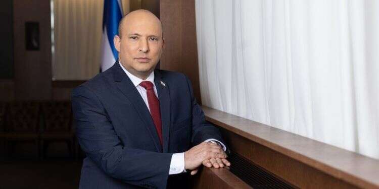 נפתלי בנט. צילום: יואב דודקביץ שבויים באפילה: האנשים שיושבים בחדר המו"מ בין קטאר לחמאס