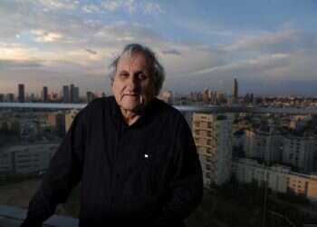 "בולי היה מענקי הספרות העברית": עורכו של א"ב יהושע נפרד