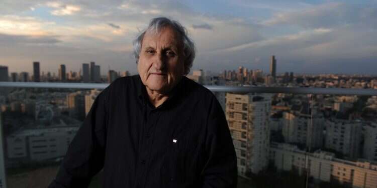 "בולי היה מענקי הספרות העברית": עורכו של א"ב יהושע נפרד