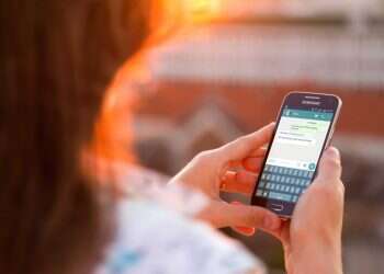 איך כותבים שירים עם אלף ציפיות?