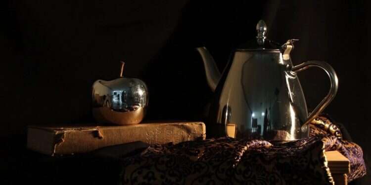 אוריה דגני. באדיבות האמנית איך מציגים שיווי משקל ביצירת אומנות ?