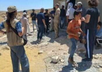 חוצפה: קצין קנדי בכיר ביקר ביישוב פלסטיני לא חוקי