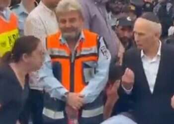 אלמנתו של ברק משולם לעבר השר בר לב: "תתחיל להגן על השוטרים"