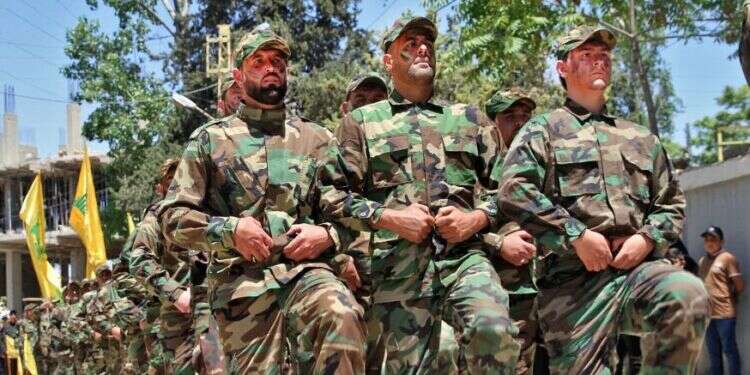 פעילי חיזבאללה. צילום: AFP פעילי חזבאללה. צילום: AFP