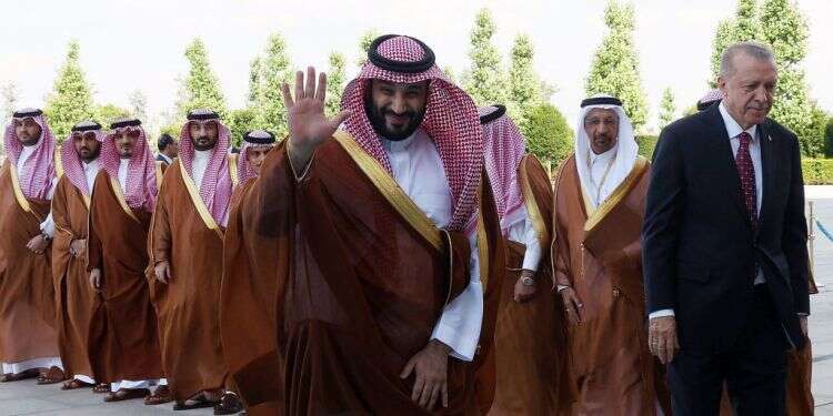 מוחמד בן סלמן עם נשיא טורקיה רג'יפ טאיפ ארדואן. צילום: AFP ג'ו ביידן: מה אני מבקש להשיג במזרח התיכון