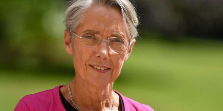 ראש ממשלת צרפת, אליזבת בורן. צילום: AFP ראש ממשלת צרפת החדשה – הזדמנות לתיקון היחסים עם ישראל