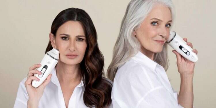 AiGAiN צילום עדי אורני הגיע הזמן: מכשירים ביתיים להצערת העור