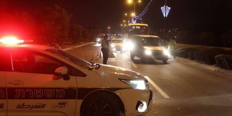 "בכל פעם שיש רכב גנוב, אנחנו בסיכון": שוטרי הסיור מדברים