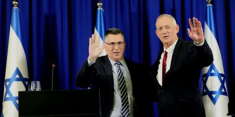 מנופפים לשלום, חוששים ממאבק: "השקרים יעבדו שעות נוספות. אל תתנו להם"