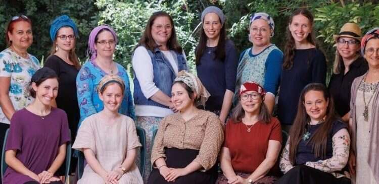 משתתפות התוכנית בארץ. צילום: שלומי שלמוני לימוד ההלכה הנשי פורץ את גבולות העולם