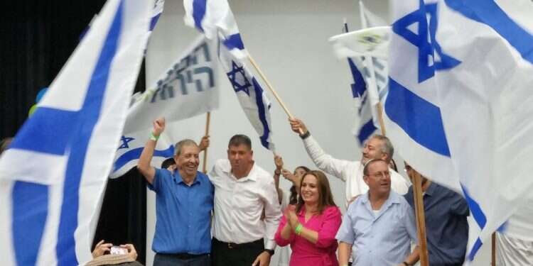 יוסי ברודני וחגית משה בכינוס מרכז הבית היהודי. צילום: מיכאל טוכפלד ישראל זקוקה לציונות דתית ממלכתית