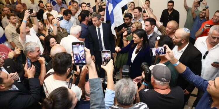 שבוע לסגירת הרשימות: התרחישים, השיריונים והמשוכות שעל המפלגות לעבור